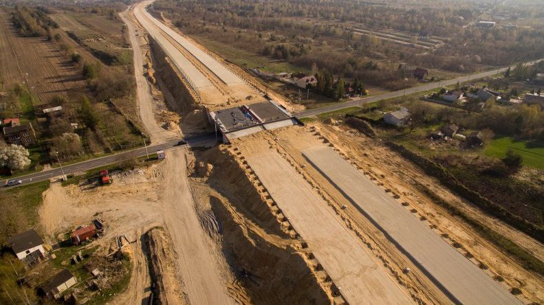 Na takim etapie prac wykonawca porzucił budowę autostradowej (A1) obwodnicy Częstochowy między węzłami Północ i Blachownia