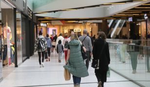 Centra handlowe znalazły sposób na to, jak się odkuć po pandemii? "Niesprawiedliwy proceder"