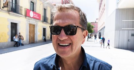 Poznajcie życie Mario Testino - jednego z najlepszych fotografów mody
