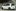 Najmniejsze auto z gamy Seata zaparkowane nieopodal deptaka w Krynicy Zdrój. Mimo niewielkich rozmiarów całkiem sprawnie jeździ w trasie.