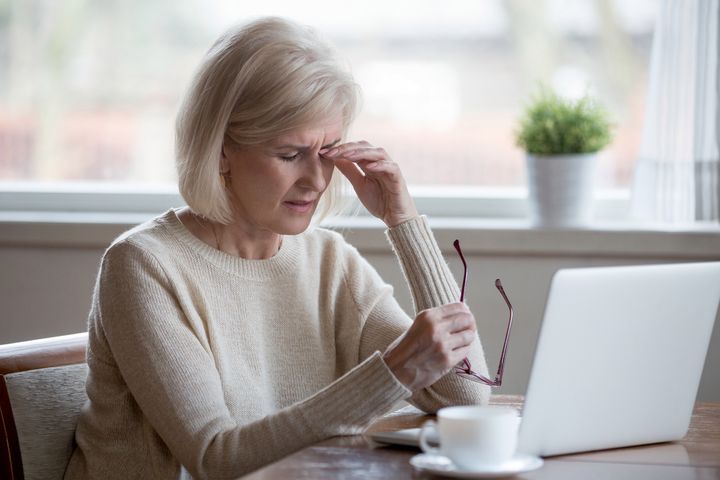 Objawy alergicznego zapalenia spojówek