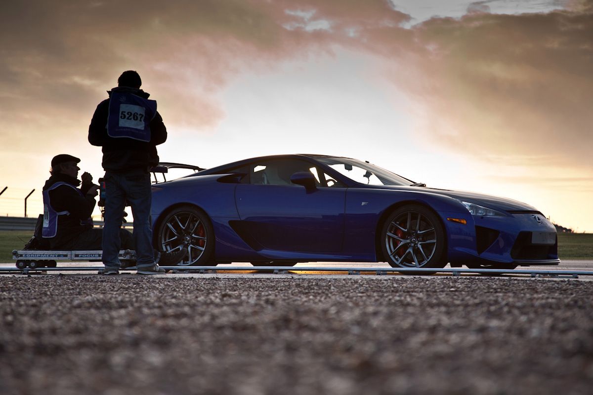 Lexus LFA w Silverstone - konkurs Facebook