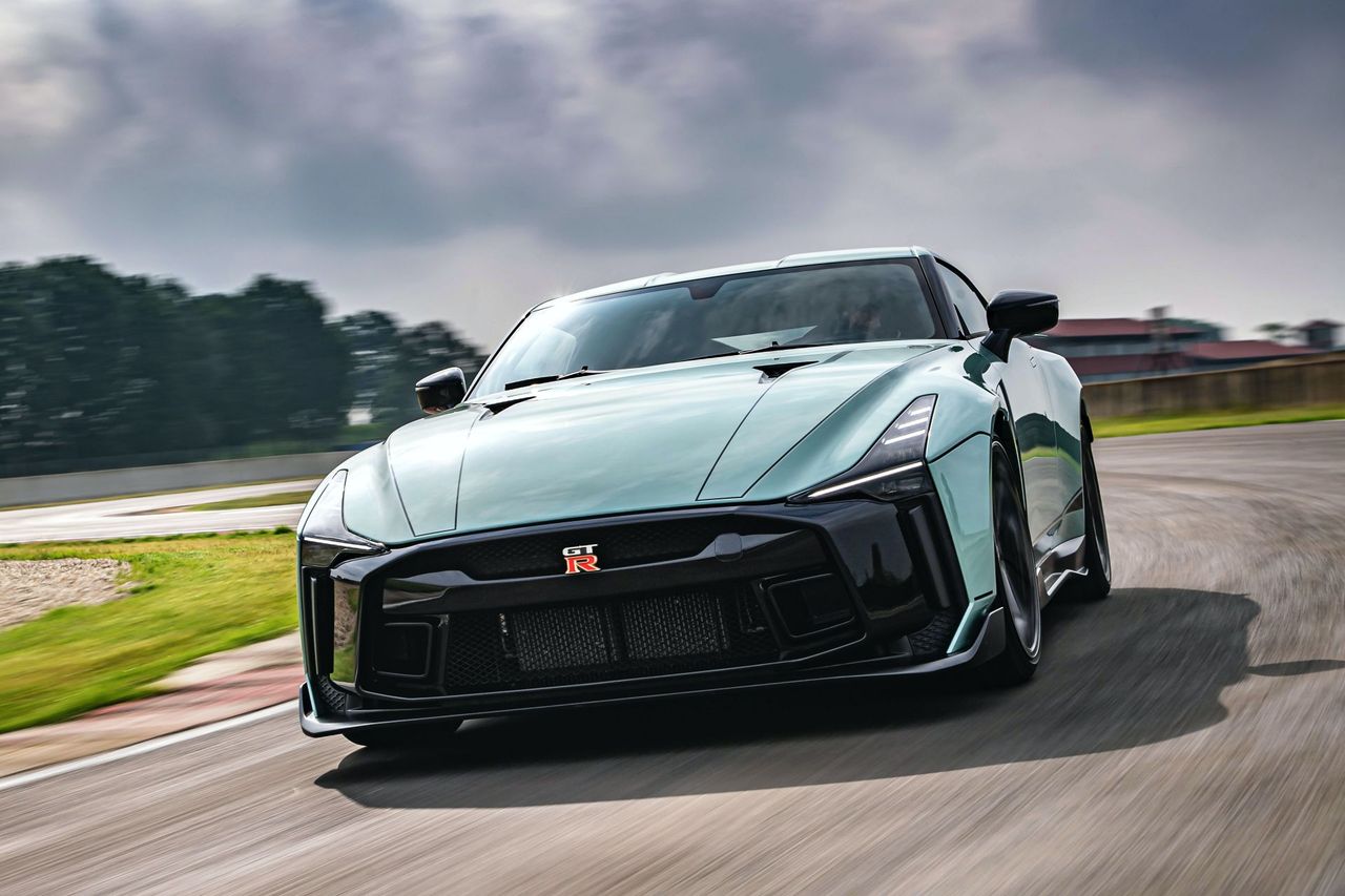 Pod nietypowym nadwoziem kryje się Nissan GT-R Nismo