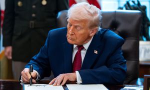 USA przejmują kontrolę nad dochodami z wenezuelskiej ropy. Trump podpisał rozporządzenie