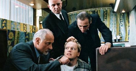 Program TV na czwartek – "Poranek kojota", "Nieracjonalny mężczyzna", "Gotówka" [14-05-2020]