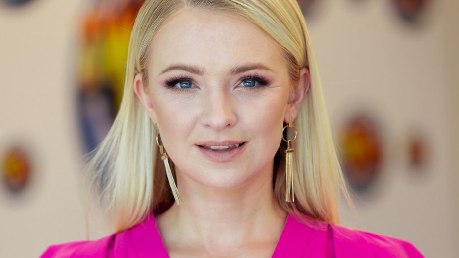 Barbara Kurdej-Szatan w sukience w kolorze fuksji