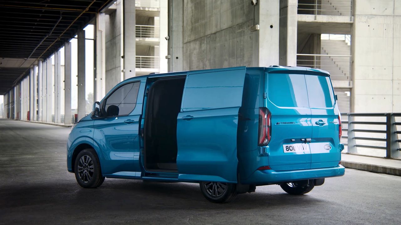 Ford E-Transit Custom