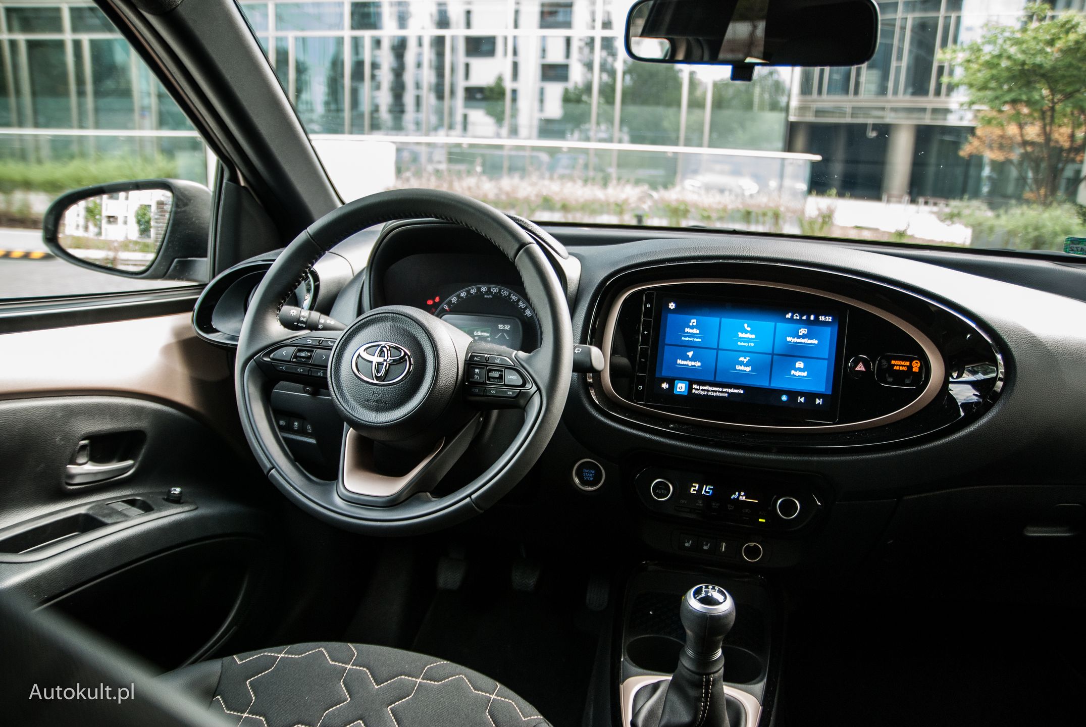 Toyota Aygo X - wnętrze