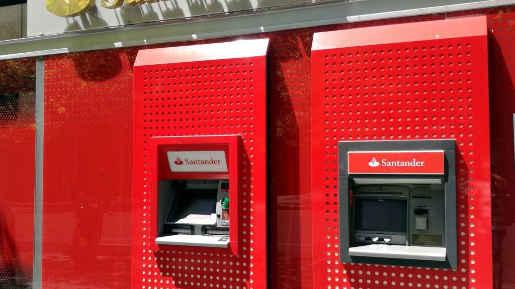 Bankomaty wypłacały więcej niż było na koncie