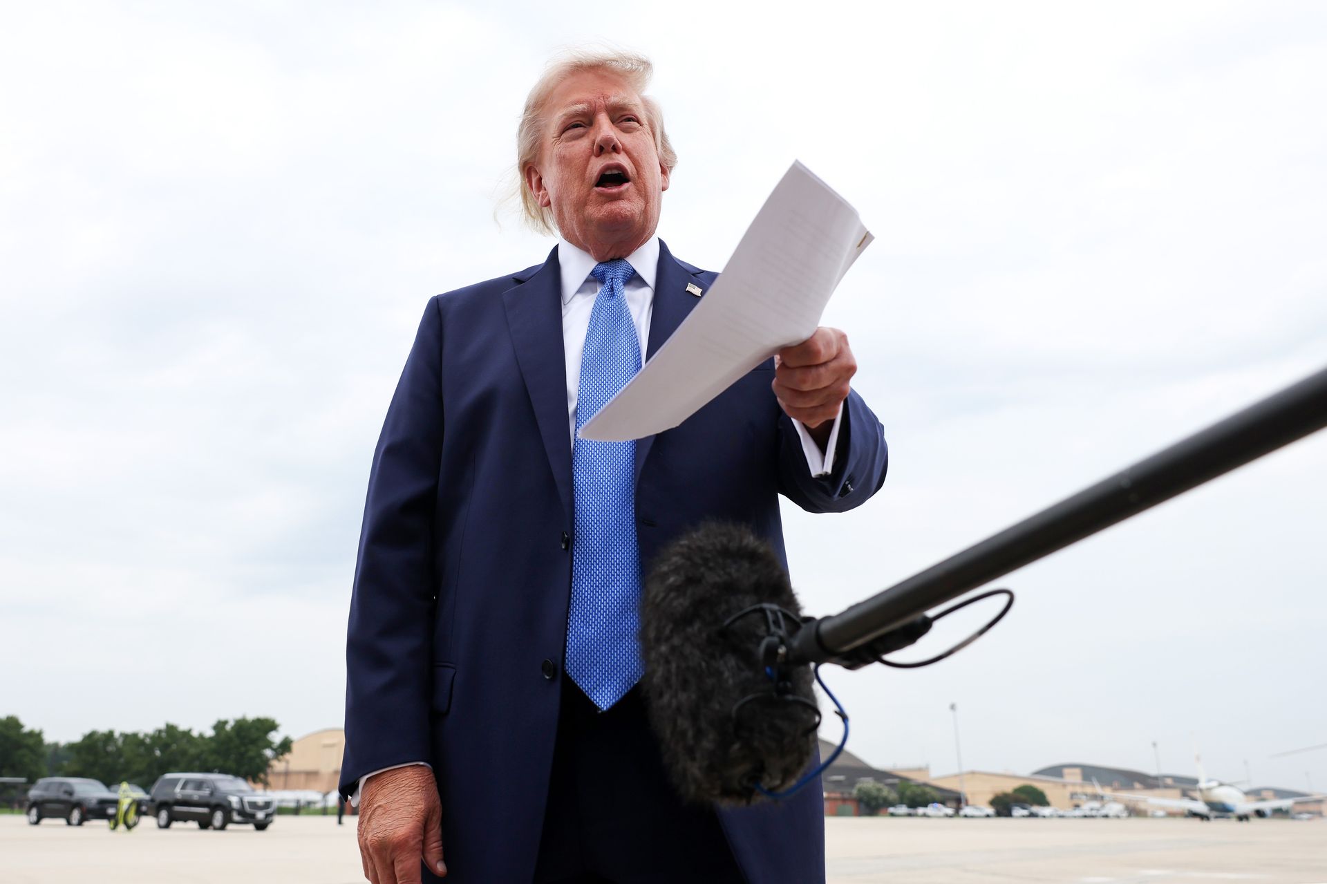 Zdjęcie do aktualności: Trump odgraża się Iranowi. "Zareagujemy ze znacznie większą siłą"