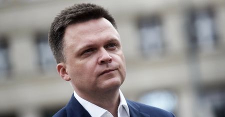 Hołownia: Merkel zachowała się niezręcznie, ale PiS nie powinien się tym oburzać