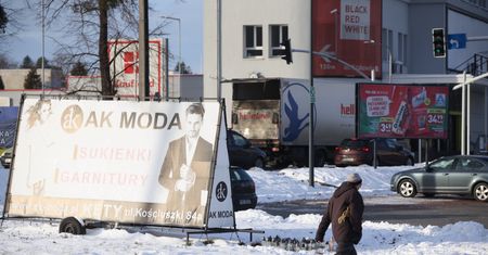 14-latka zamarzła w centrum Andrychowa. ''Widziałem, jak ta dziewczyna stoi koło słupa''
