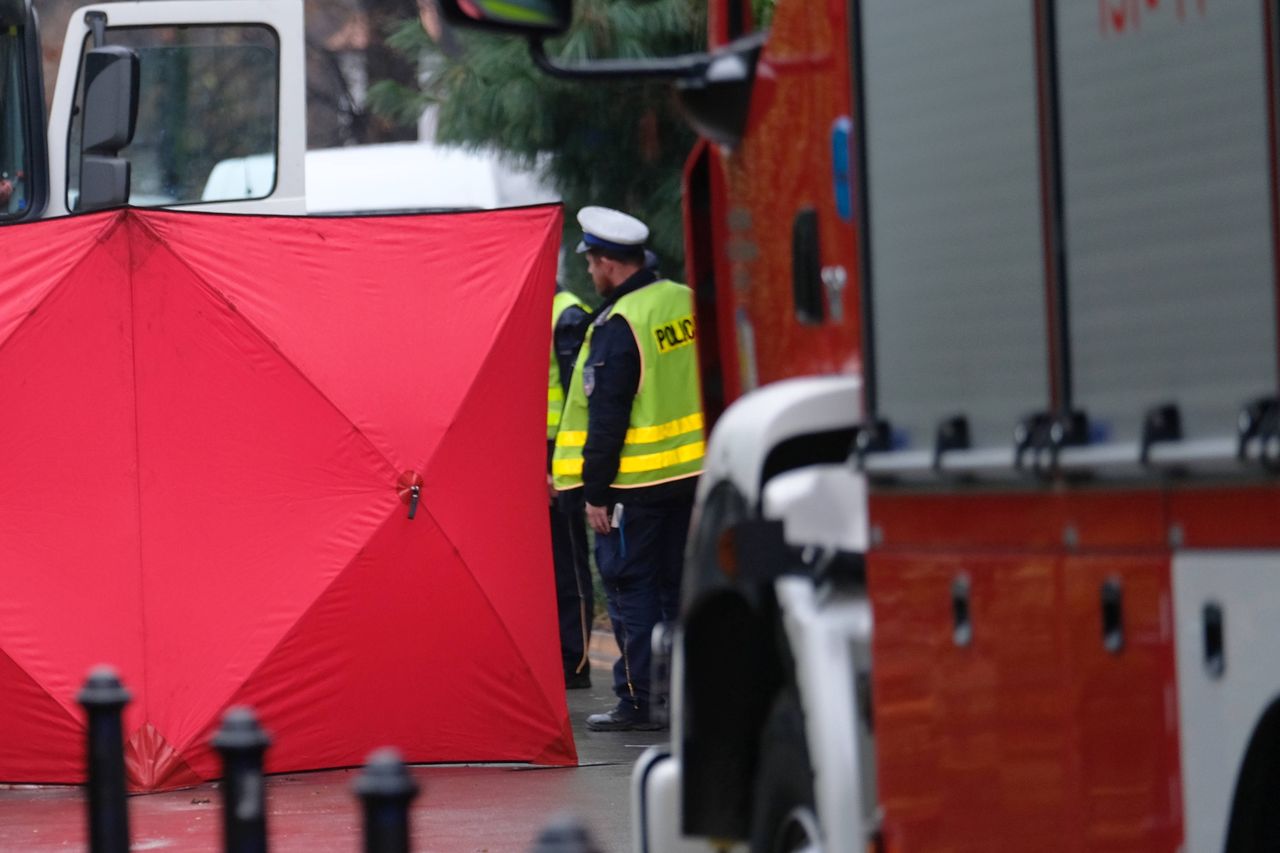 Śmiertelny wypadek koło Kielc. Zginął pod kołami śmieciarki