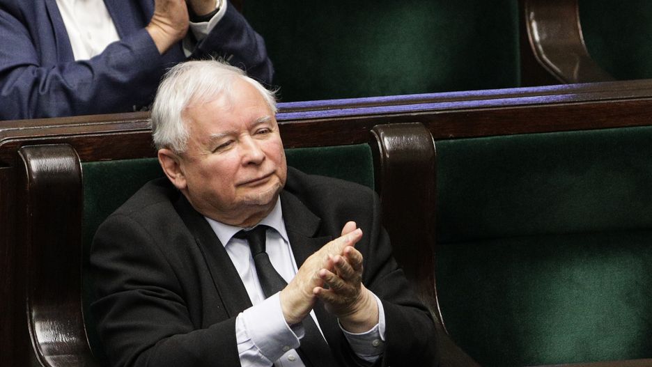 Policjanci są w okolicy domu Kaczyńskiego przez całą dobę. Zmieniają się co kilka godzin