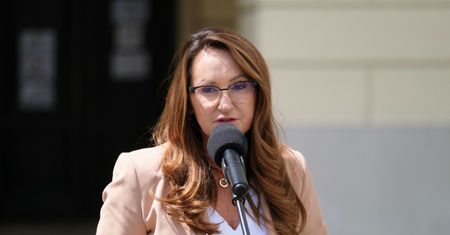 Czarnek atakuje szkoły w Warszawie. Stanowcza reakcja wiceprezydent: "Minister chce powrotu do PRL"
