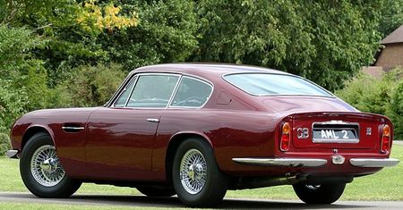 Ideał na kołach - Aston Martin DB6