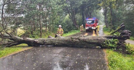 Burze na Podlasiu. 100 tys. odbiorców bez prądu
