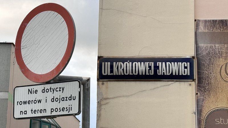 Remont Królowej Jadwigi w Lesznie