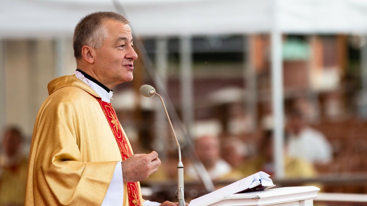 East News archiwum
Fot. Karol Porwich/East News, Cz?stochowa 23.08.2020 . Msza swieta - Nowenna Jasnogorska przed uroczystosciami g?ownymi swieta Matki Boskiej Czestochowskiej: N/z Rekolekcjonista ksiadz Artur Wazny (obecnie biskup)
KP