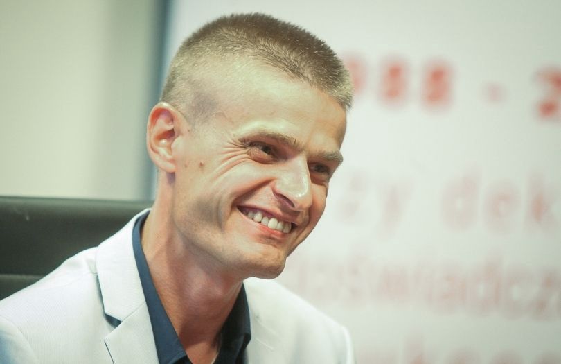 Rafał Collins zaoferował pracę Tomaszowi Komendzie