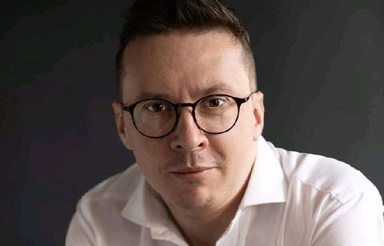 Damian Grzesiński odpowiada za marketing SkyShowtime w Polsce