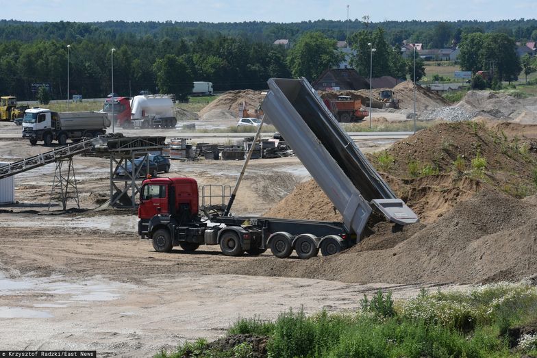 Wojna torpeduje polskie budowy. Koszty robót drogowych rosną w szalonym tempie