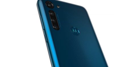 Motorola Moto G8 Power zaprezentowana i od razu dostępna w Polsce. Ma genialną baterię, ale i poważny mankament