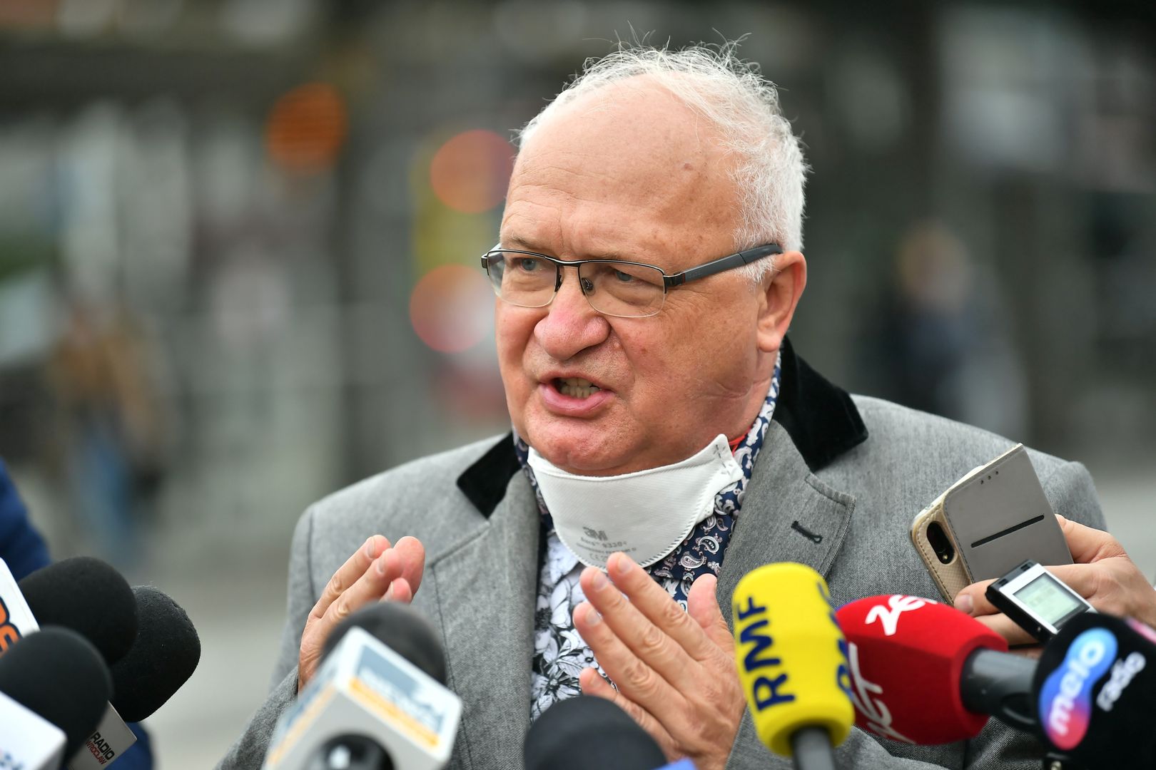 Prof. Krzysztof Simon twierdzi, że prawa nie złamał