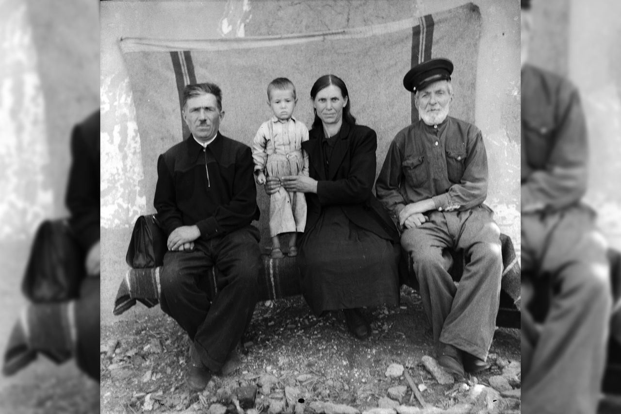 Historyczne zdjęcia z ZSRR odnalezione w opuszczonym domu