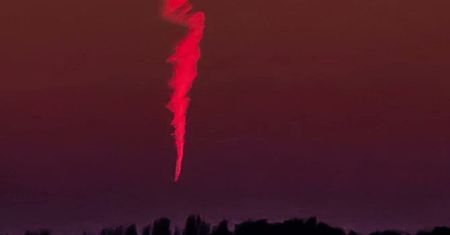 Wielka Brytania. Tajemniczy rozbłysk na niebie. Zobacz niezwykłe zdjęcia