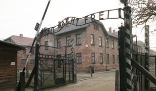 Warszawa. Upamiętnienie ofiar pierwszego transportu do KL Auschwitz na Pawiaku
