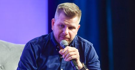 Gwiazda FAME bez litości dla Filipa Chajzera. Padły mocne słowa