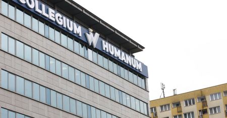 Co z dyplomami Collegium Humanum? Minister nauki tłumaczy