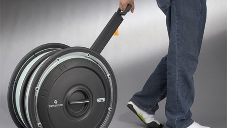 Toczący się bagaż 1