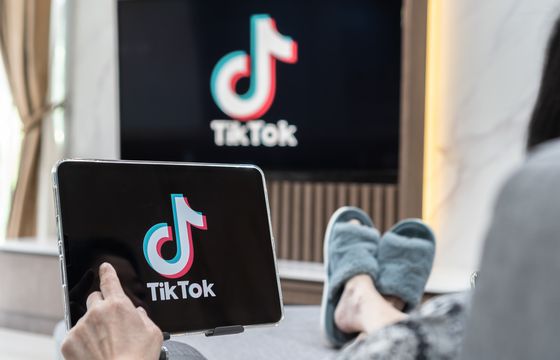 Ten rynek wideo przechodzi rewolucję. Media społecznościowe gonią telewizję