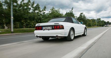 Test klasyka: Mazda RX-7 - wirujący tłok zakręcił mi w głowie
