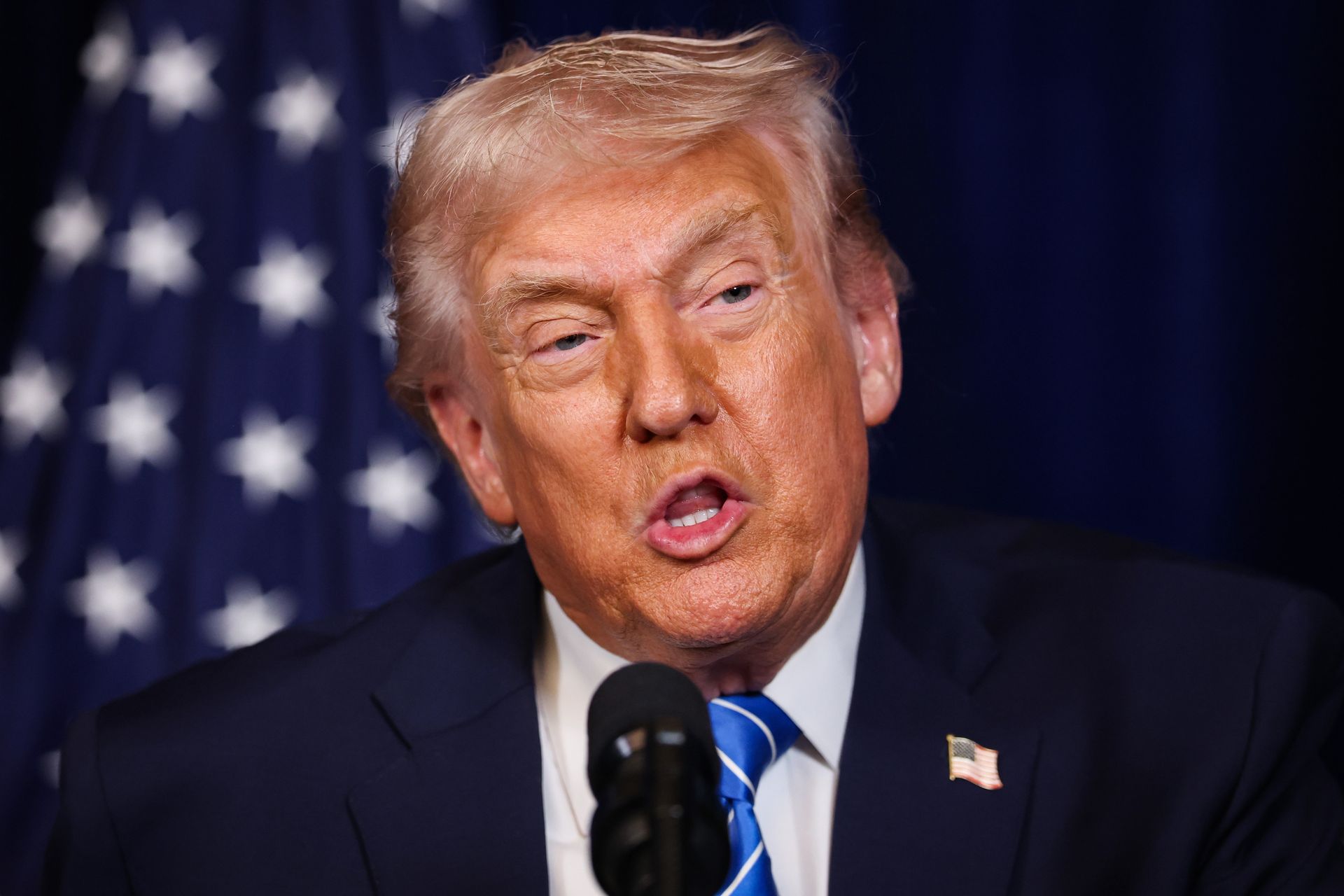 wiadomości,aktualności,WP Wiadomości Trump wychwalał Rosję przy Zełenskim. Mówił o 