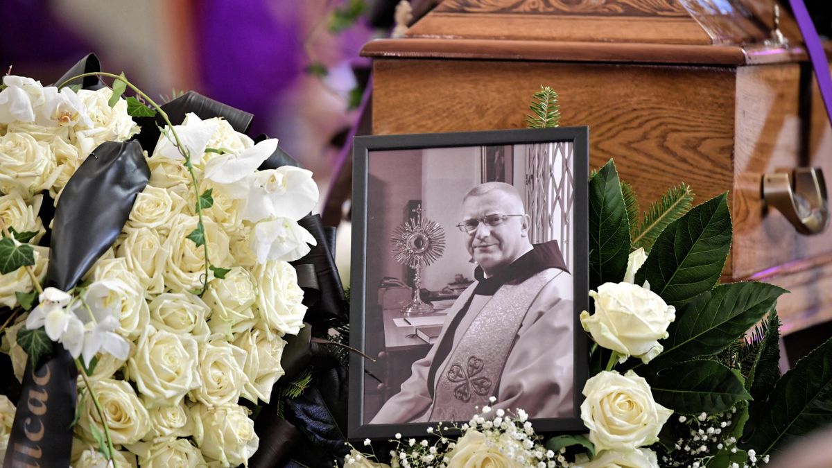 Odbył się pogrzeb księdza Maksymilian Adama Świerżyńskiego, ofiary brutalnego pobicia 