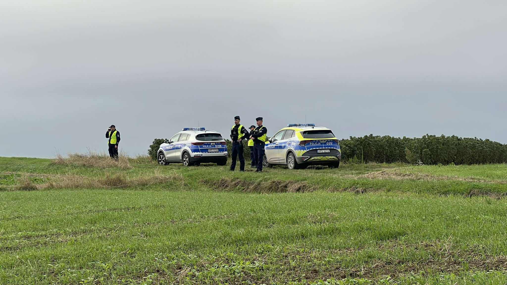 Trwa akcja służb w Choinach w powiecie świdnickim