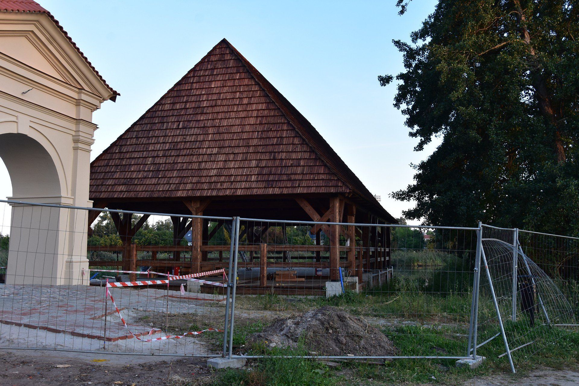 Budowa wiaty została ukończona