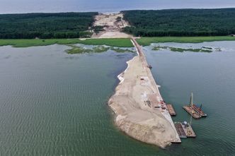 Rząd świętuje! Półmetek prac na przekopie Mierzei Wiślanej