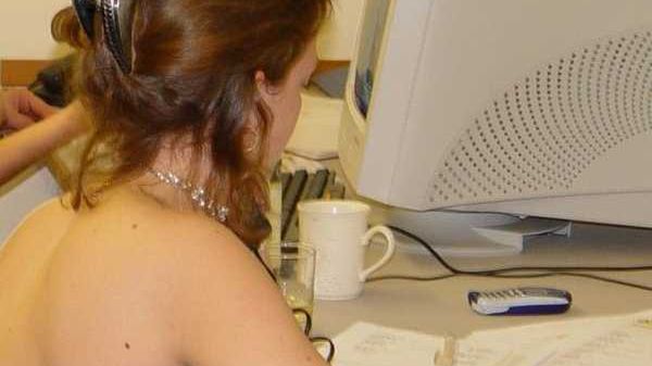 Praca dla nagich projektantów stron internetowych 1