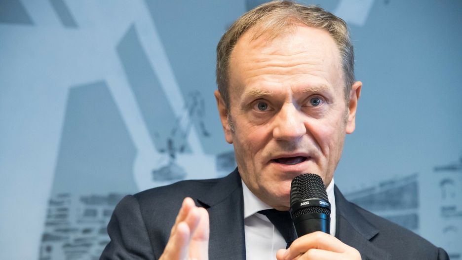 Donald Tusk: Rząd stchórzył przed pandemią 
