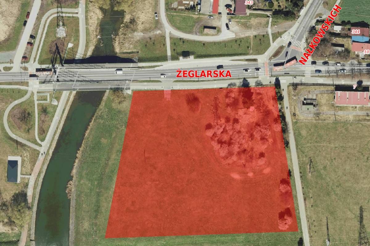 Działka przy ul. Żeglarskiej 5, na której powstanie Centrum Operacyjno-Edukacyjne Wód Polskich
