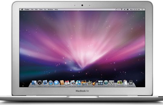 Spadek sprzedaży pecetów w IV kw., wzrost w całym 2014 r. Liderem Apple