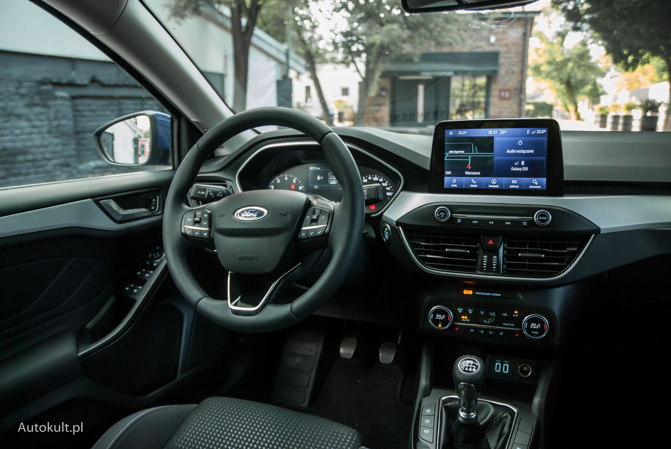 Ford Focus sedan - wnętrze