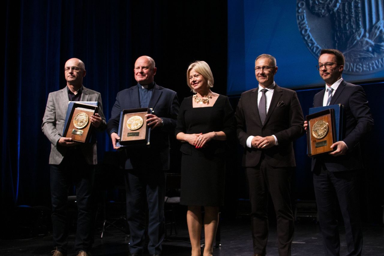 Zabytek, a wygląda jak nowy. W Teatrze Starym rozdano Laury Konserwatorskie 2025. Zobacz zdjęcia