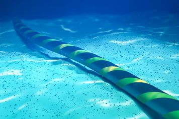 Meta kładzie kabel pod oceanem. Takiej przepustowości jeszcze nie było