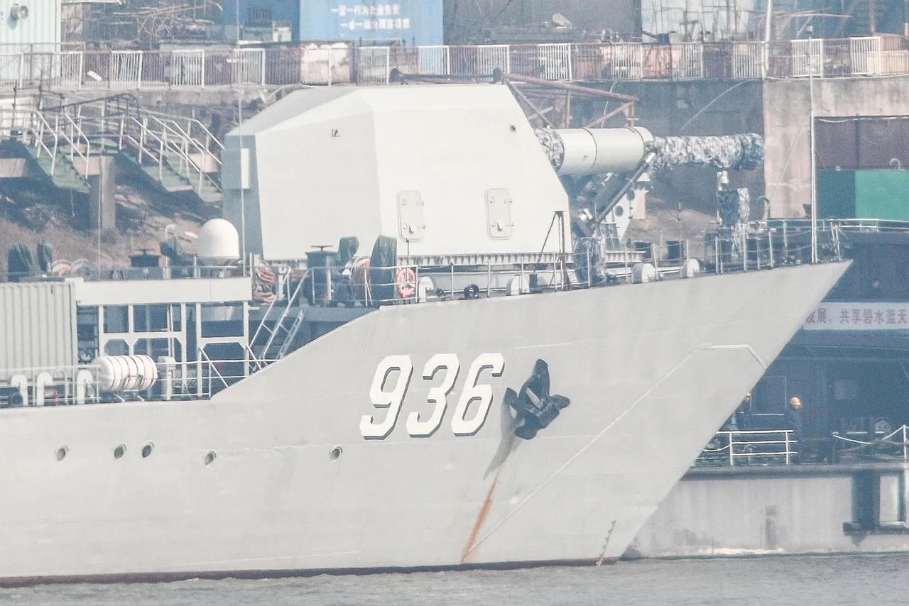 Chinese railgun during tests