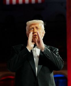 Wtedy wypalił "całowali mnie w tyłek". Eksperci bezlitośnie odczytali, o co chodziło Trumpowi